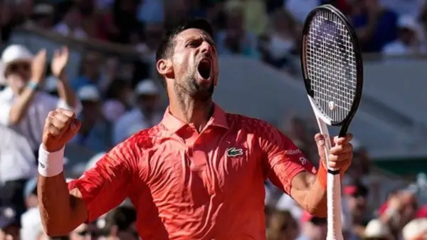 Djokovic khẩu chiến với Nadal sau danh hiệu Grand Slam thứ 24