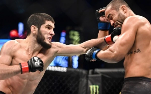 Islam Makhachev đặt mục tiêu san bằng kỉ lục của Khabib