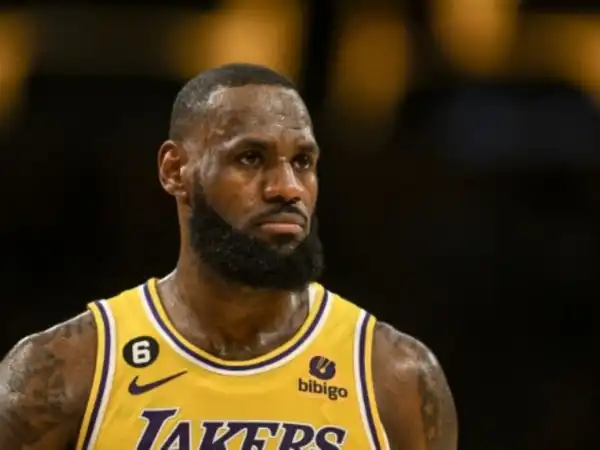 LeBron James chắc chắn sẽ chinh phục thêm kỉ lục 40.000 điểm tại NBA