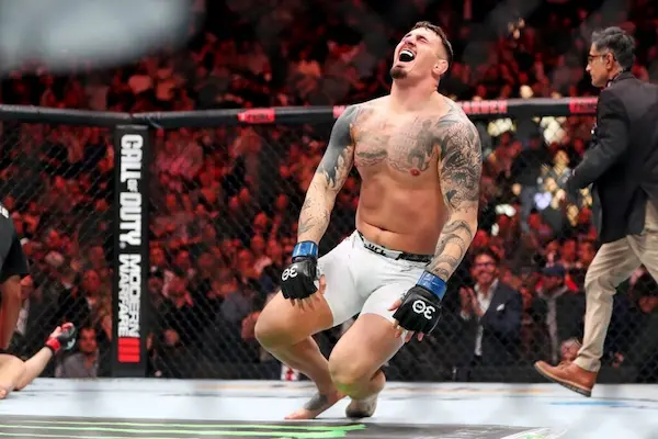 Lý do gì khiến Tom Aspinall có thể chuyển từ UFC sang boxing?