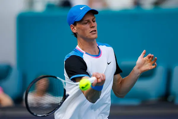 Hiện tượng Jannik Sinner lọt bán kết Miami Open