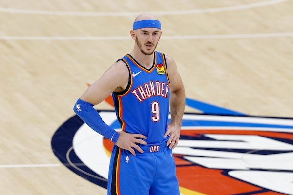 Ai đã tỏa sáng giúp OKC bám sát ngôi vô địch NBA?