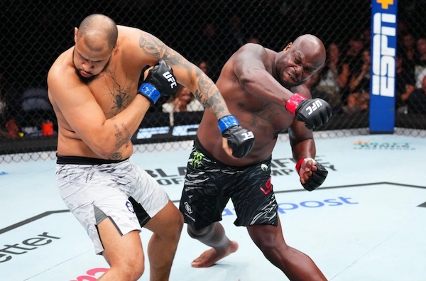 Derrick Lewis trở lại ấn tượng như thế nào tại UFC on ESPN 70?