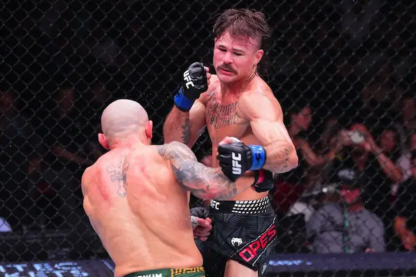 Diego Lopes gặp chấn thương kinh hoàng gì tại UFC 325?